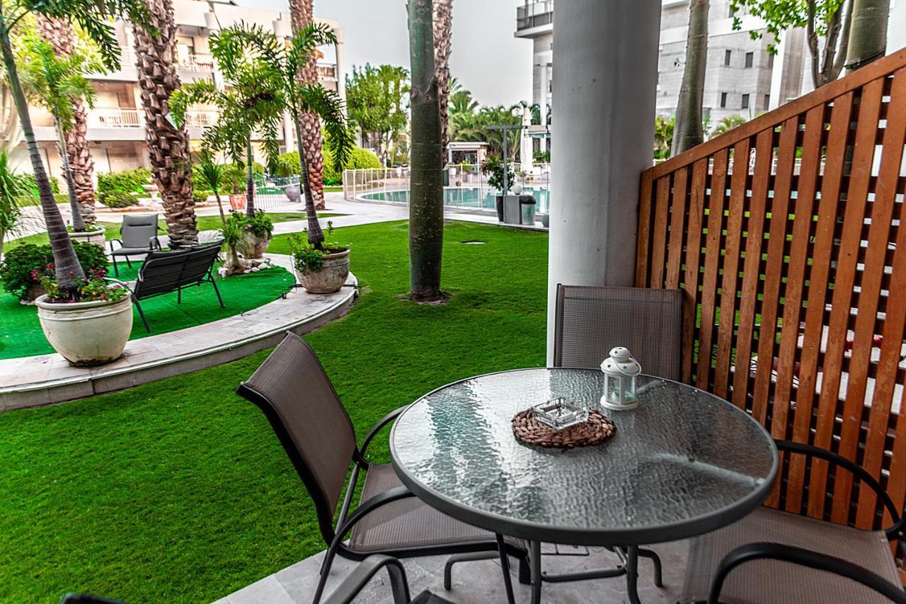 דירת גן פונה לבריכה - Pool Garden View Eilat Apartman Kültér fotó